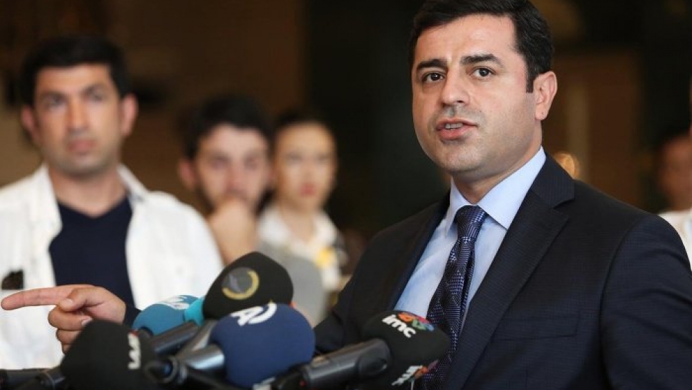 Demirtaş: Ne yapacağız, tebrik mi edeceğiz?