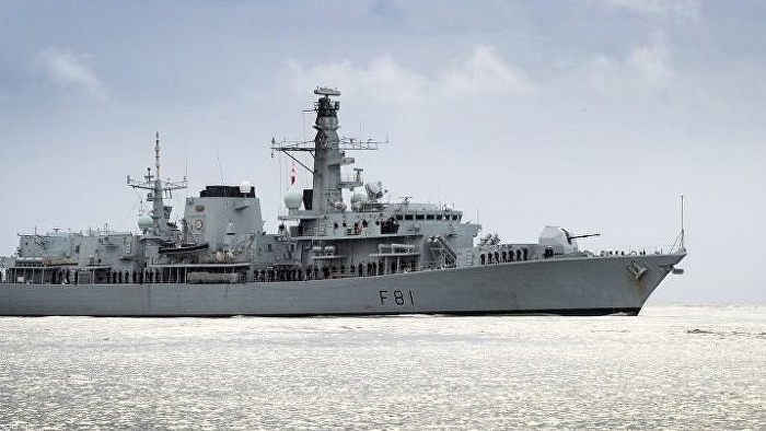 Savunma bütçesini tartışan İngiltere, ‘Rus denizaltısı’ peşine düştü