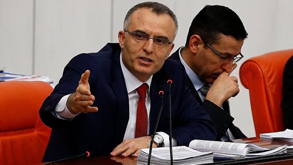 AK Partili Ağbal'ın okuduğu 'Kafir Yunan' şiiri Meclis'te tansiyonu yükseltti