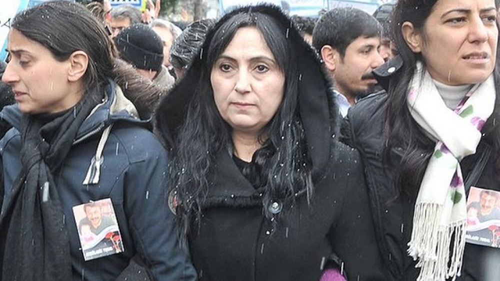 Yüksekdağ'ın yanındakiler polise bomba attı