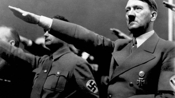 Moskova'da Hitler'in Doğum Günü Kutlandı