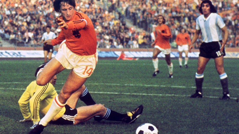 Johan Cruyff hayatını kaybetti