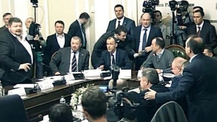 Ukrayna Milletvekillerinin Davası - VİDEO