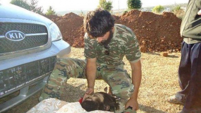 Suriye'de Azerbaycanlı Kardeşler Öldürüldü - Foto