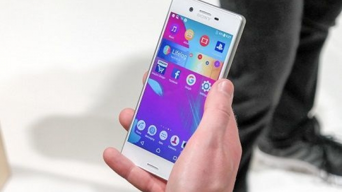 Sony Xperia X'te gizli LED bildirim ışığı yer alıyor