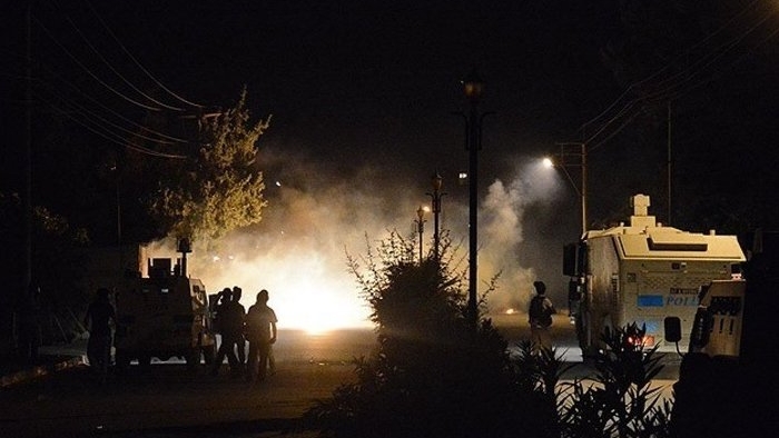 Diyarbakır'da karakola bombalı saldırı: 3 asker yaşamını yitirdi