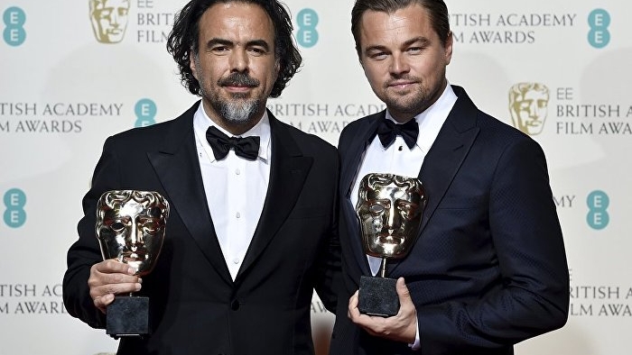 DiCaprio ilk BAFTA ödülünü kutluyor