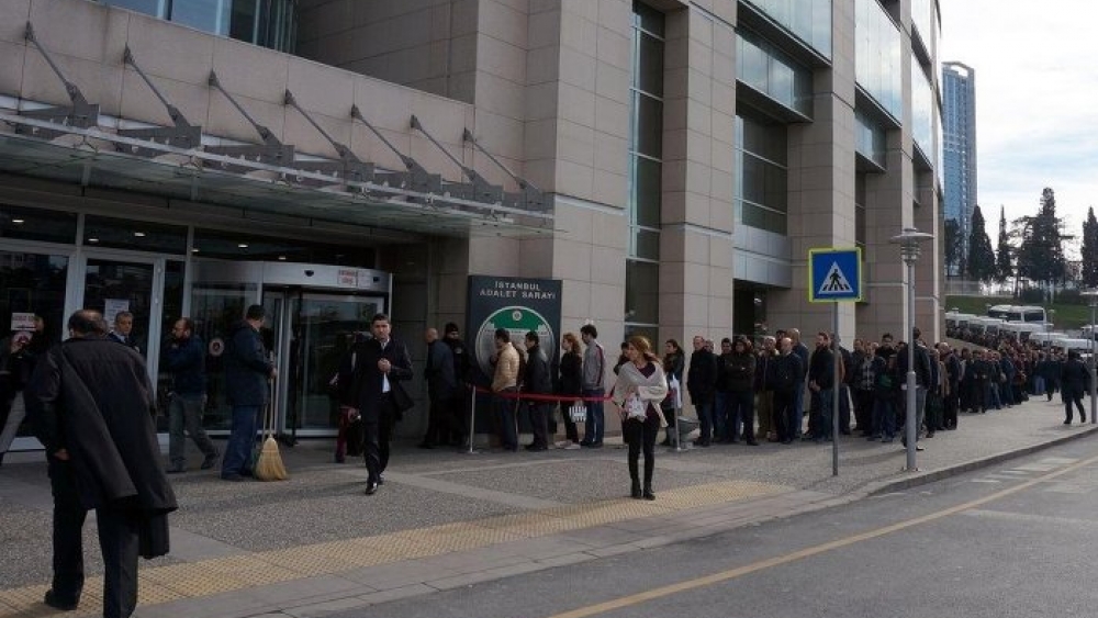 İstanbul Adliyesi'nde güvenlik skandalı