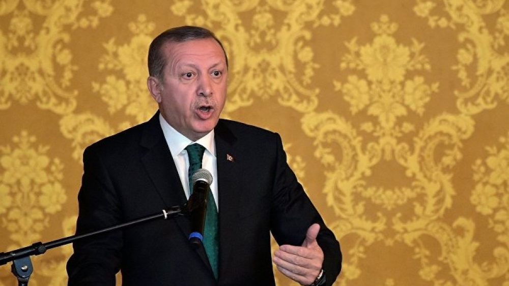 Erdoğan: Dürüstseniz kaçmazsınız