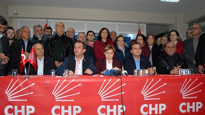 CHP'li Tozan'a 'vatan hainisin' diyerek saldıran 3 kişi tutuklandı