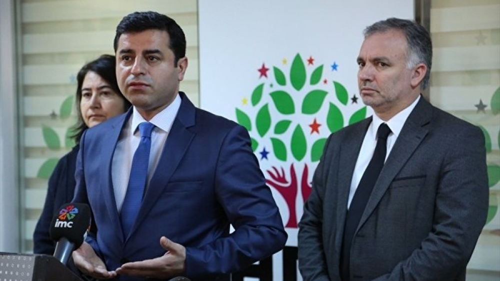 Demirtaş: AKP hükümeti aklını yitirmiş olabilir