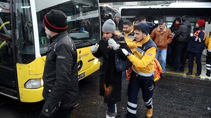 Metrobüste kaza: Seferler durdu, 5 yaralı