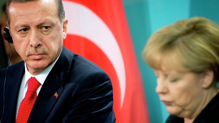 Erdoğan'dan Merkel'e taziye telefonu