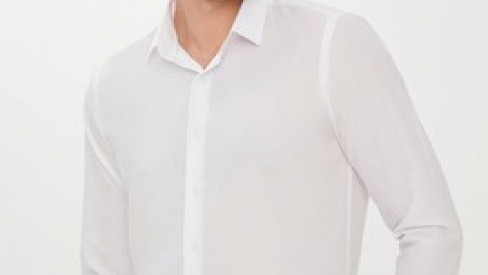 Beyaz Gömlekle Yapılan Takım Elbise Kombinleri