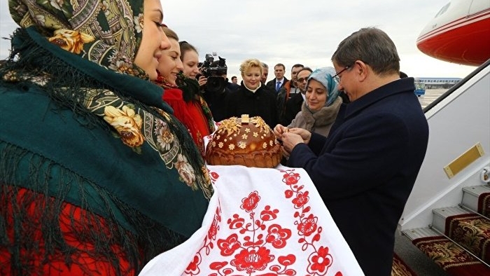 Davutoğlu: Azez'in düşmesine izin vermeyeceğiz