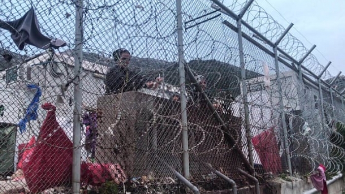 Yunanistan, mültecileri adadan 'yeni bir Midilli'ye' benzetmek için yarışıyor