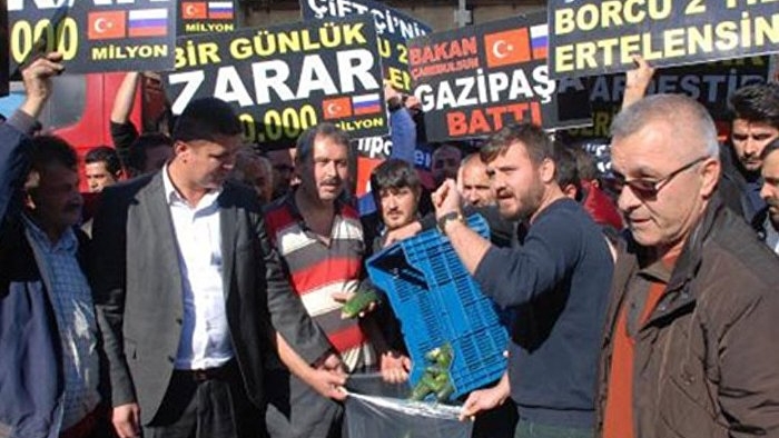 Antalya'da üretici ve halci isyanı: Rus uçağıyla beraber Gazipaşa da düştü