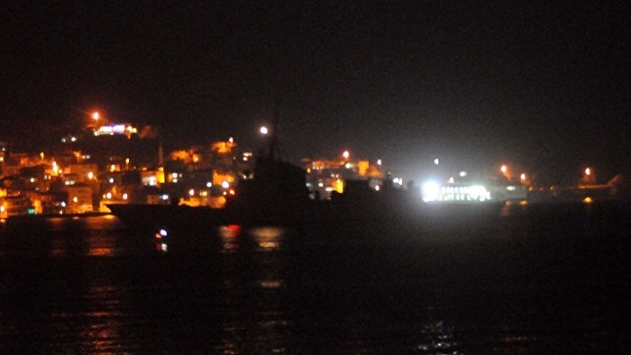 NATO gemileri Çanakkale Boğazı'ndan gece geçti