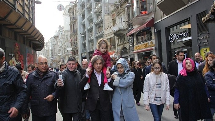 Beyoğlu Belediye Başkanı Demircan: Direnelim, İstiklal'e gelelim