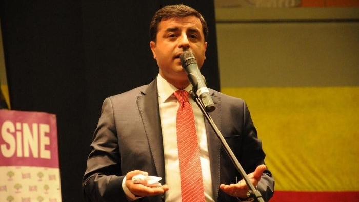 Demirtaş'tan Davutoğlu'na: Rehabilite edilmesi gereken zihniyetiniz