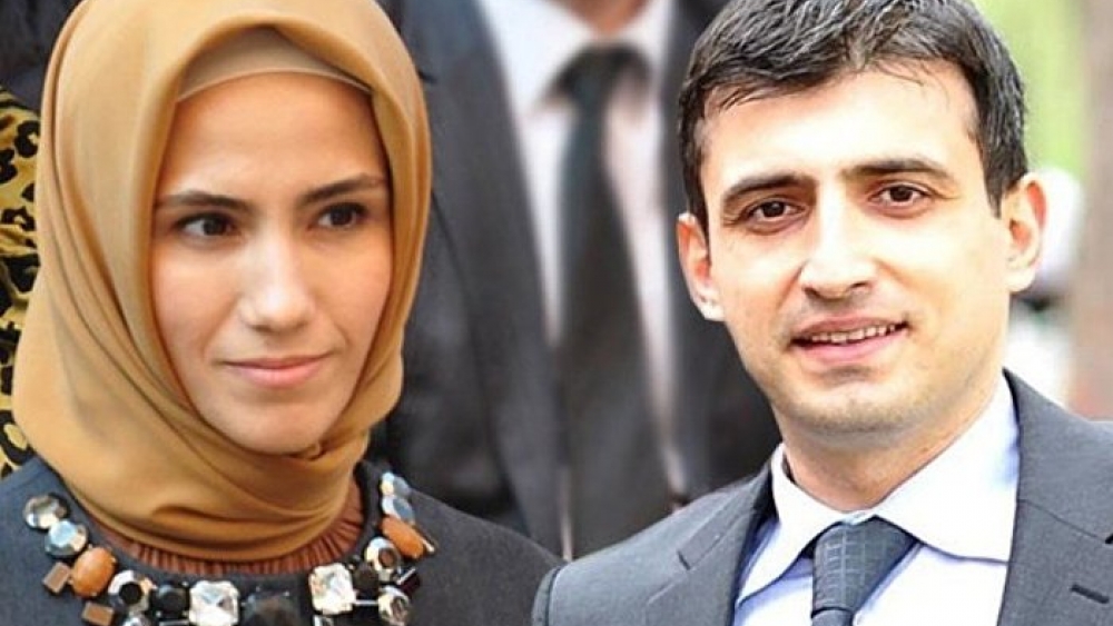 Sümeyye Erdoğan, Selçuk Bayraktar'la nişanlandı