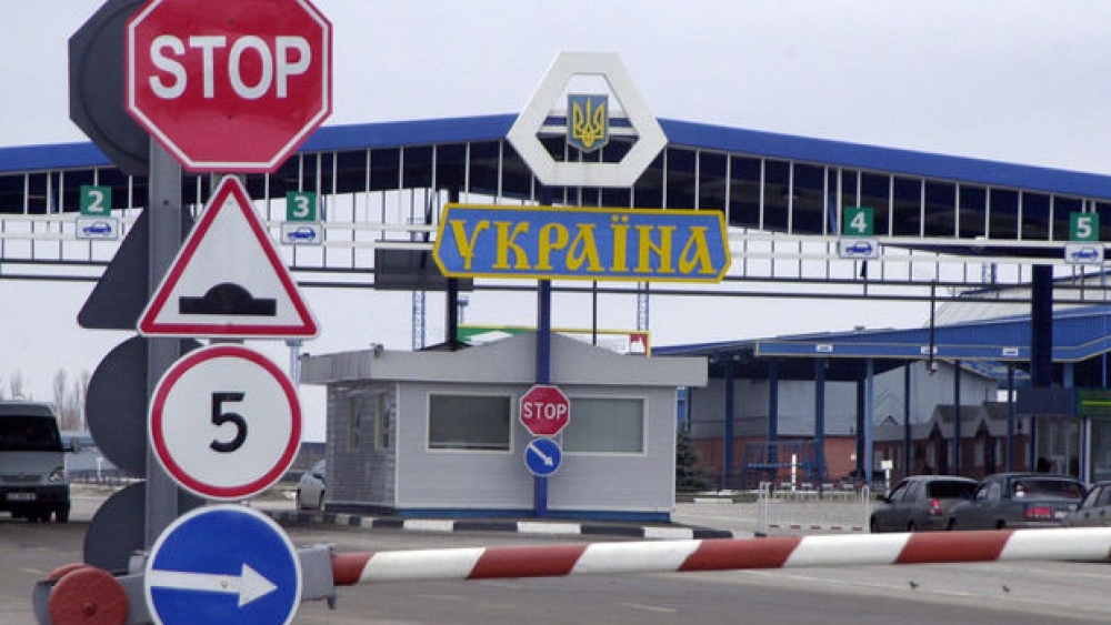 Rusya Sınır Görevlileri,Azerileri Ukrayna'ya Bırakmadı