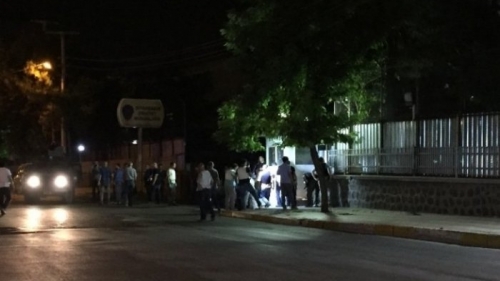 Diyarbakır'da karakola bombalı araçla saldırı: 1 asker yaşamını yitirdi, 47 yaralı