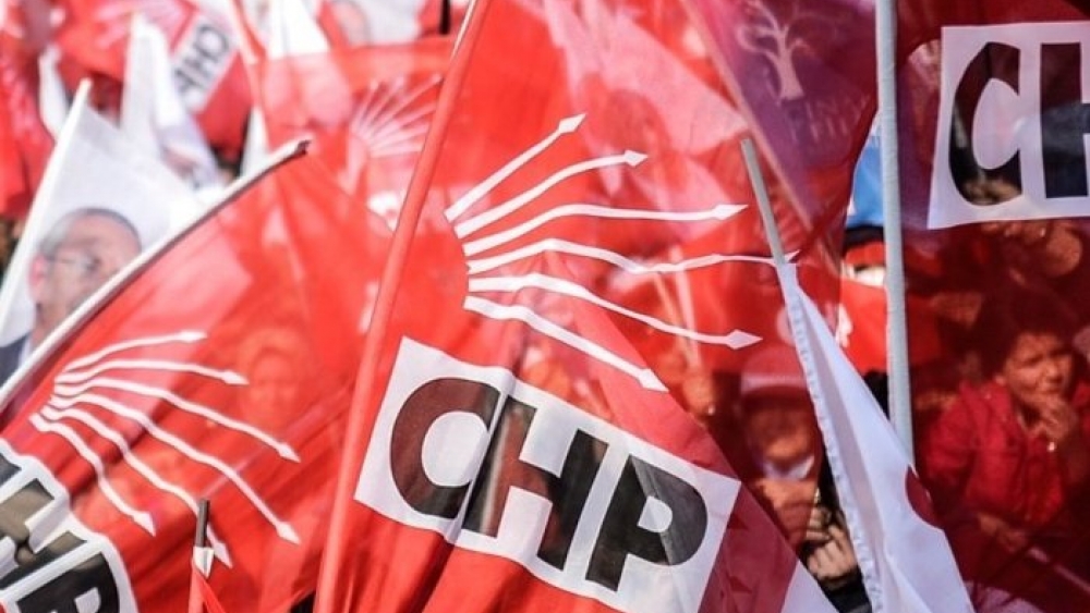 CHP Kadın Kolları Başkanı istifa etti