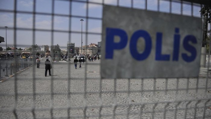 Taksim ve Kadıköy'de miting yapmak yasaklandı