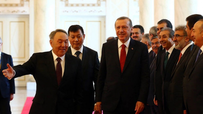 Nazarbayev Türkiye'yi "Putin Birliğine" Davet Ediyor