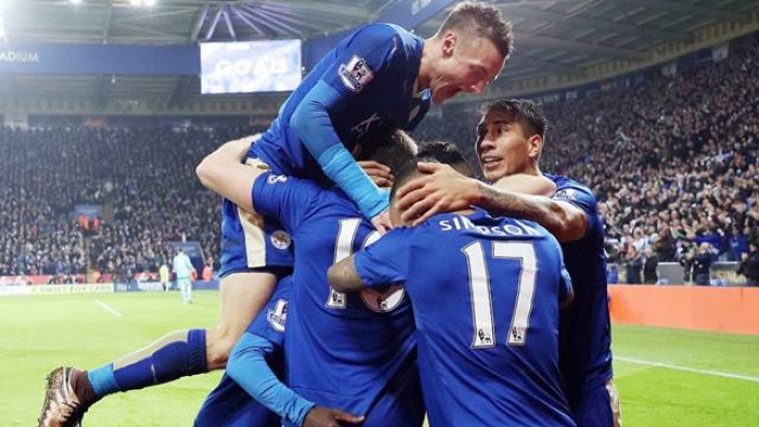 Tottenham berabere kaldı Leicester şampiyon gibi