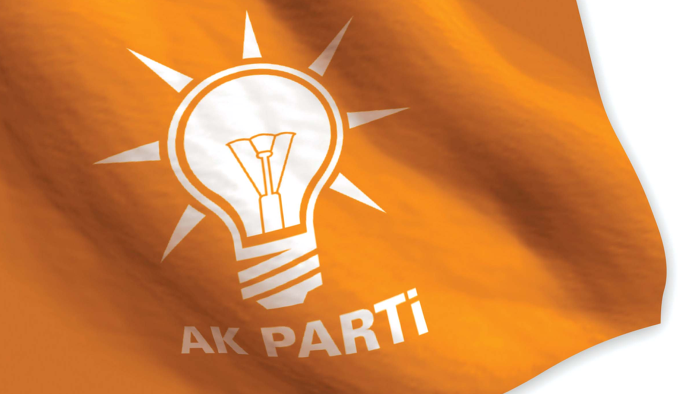AK Partili Başkan: Davutoğlu için istifa ettim