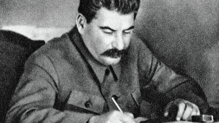 Atatürk’ten Stalin tepkisi: Neden görüşme için ilk adımı ben atayım?