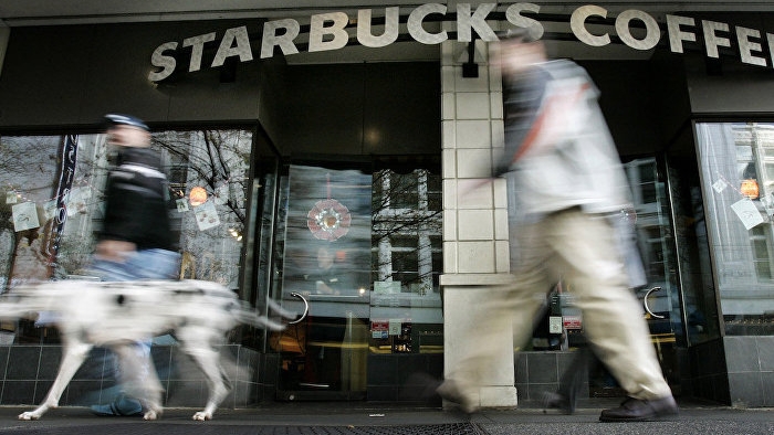 Starbucks, satılmayan yiyeceklerin tamamını bağışlayacak
