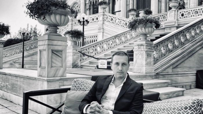 Arama Bitmedi, Sadece Şeklini Değiştiriyor: 2025’te Dijital Pazarlamanın Yeni Oyunu